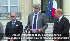 Réserve opérationnelle: 2.500 Français intéressés, dit Cazeneuve