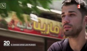 Un jeune syrien combat Daesh par... la danse ! Regardez