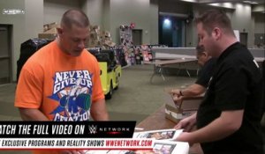John Cena signe 3000 autographes pour les fans de Catch !!