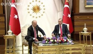 Joe Biden chez Erdogan pour apaiser les tensions