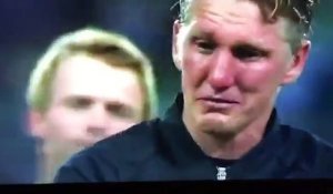 L'émotion de Schweinsteiger pour sa dernière !