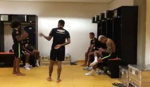 La danse endiablée de Neymar et des Brésiliens