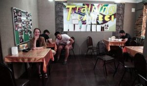 A Almaty, un café tenu par des handicapés mentaux