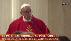 Le pape rend hommage au prêtre Hamel au Vatican