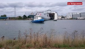 Lorient. DCNS : mise à flot de la Fremm Bretagne