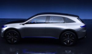 Premier SUV 100% électrique de Mercedes Benz présenté au Salon de l'automobile de Paris 2016