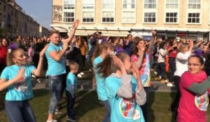 Flashmob place Gambetta pour "Amiens capitale de la jeunesse 2019"