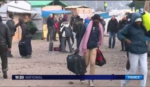 Calais : la "jungle" se vide progressivement