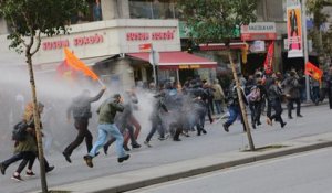 Turquie: des milliers de kurdes dans la rue contre Erdogan