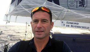 Accalmie pour Sébastien Josse au contact de Vincent Riou / Vendée Globe 2016