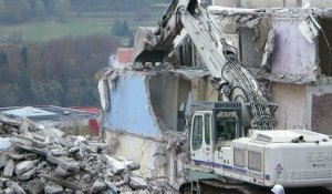 Remiremont : destruction de l'immeuble du Ban de Ramonchamp au Rhumont