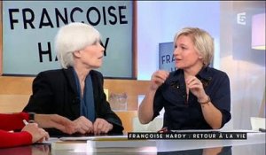 Françoise Hardy dans "C à vous" avoue avoir été séduite par Emmanuel Macron - Vidéo