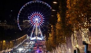 Paris s'habille pour Noël