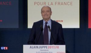 Primaire de droite : Alain Juppé interrompu en plein discours par la Marseillaise
