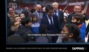 Quand Manuel Valls explique à des enfants qu’il habite avec François Hollande (Vidéo)