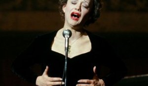 Marion Cotillard n'a jamais chanté dans "La Môme", c'était du playback !