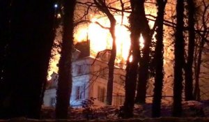Un hôtel de luxe en Suisse ravagé par un incendie...