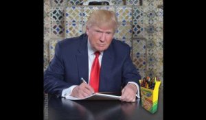 Une photo de Trump en train d'écrire son discours déclenche les moqueries des internautes
