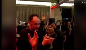 Cris de joie au QG de Benoît Hamon après l'annonce de sa victoire à la primaire