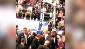 Bagarre entre une ex-star de la NBA et le patron des New York Knicks pendant un match