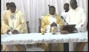 Fête de la Toussaint : Les chrétiens catholiques de Côte d'ivoire ont prié pour les morts