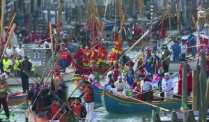 Venise: "Parade du Rat" au deuxième jour du carnaval