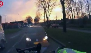 Il braque un scooter et refuse de s'arrêter alors que la police le poursuit