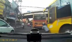 Le passager d’un scooter échappe à la mort de justesse