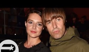 Liam Gallagher et sa petite amie Debbie Gwyther au restaurant à Paris