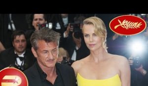 Cannes 2015 - Charlize Theron et Sean Penn amoureux pour la montée des marches