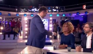 ONPC : Clémentine Célarié refuse de serrer la main de Florian Philippot