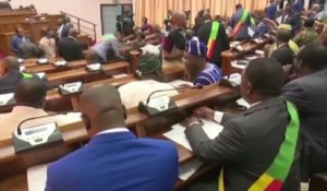 Bénin, Projet de révision de la Constitution / Le Parlement en session extraordinnaire
