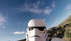 Un Stormtrooper se filme avec une GoPro