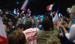 Présidentielle : François Fillon enfariné lors de son meeting à Strasbourg