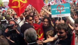 Jean-Luc Mélenchon arrive à Toulouse pour son meeting