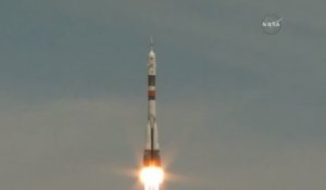 Une fusée Soyouz en route pour la Station spatiale internationale