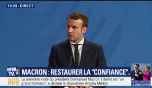 Emmanuel Macron "ne parlera pas de politique française à l'étranger"
