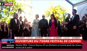 Ouverture du 70e Festival de Cannes, les stars défilent sur le tapis rouge