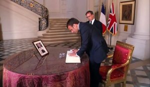 Hommage de Macron aux victimes de l'attentat de Manchester