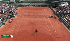 Roland-Garros 2017 : Grigor Dimitrov s'arrache pour gagner le point (1-4)