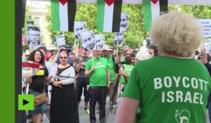 Les partisans des Palestiniens manifestent à République contre la venue de Netanyahou