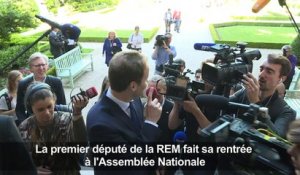 Le premier député REM fait sa rentrée à l'Assemblée