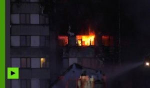 Londres : une personne prise au piège dans la Grenfell Tower en flammes