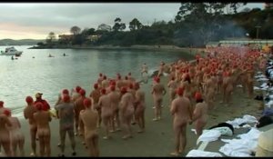 Tasmanie : tous dans l'eau glacée pour le solstice d'hiver