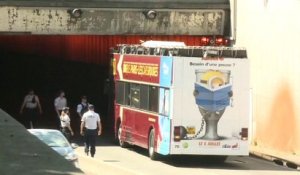 Un bus s'encastre sous un tunnel au niveau du pont Alexandre III à Paris : quatre blessés, dont un grave