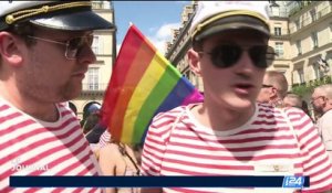 40e anniversaire de la Gay Pride: des milliers de personnes à la Marche des fiertés à Paris