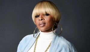 Mary J. Blige Performs 'Set Me Free' & 'Love Yourself', Brings Out A$AP Rocky at 2017 BET Awards | Billboard News