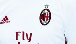 Le maillot extérieur du Milan AC 2017/18