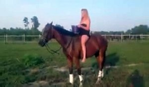Vous n’imaginez pas ce que cette fille va faire avec ce cheval
