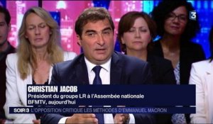 Congrès : Macron déclenche la colère de Jacob et Dupont-Aignan